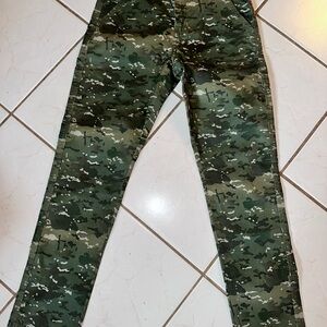 Denizen from Levi's camo  slim carpenter boys pants  size  16 regular new